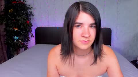 Polly online show from September 2025 06:04:02 AM