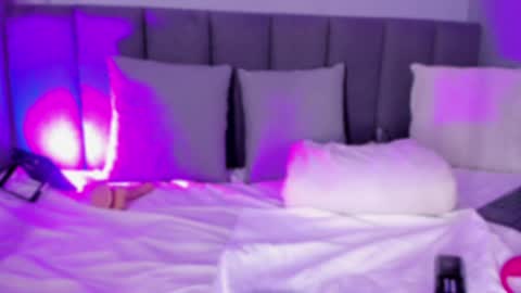 Snapshot of pollybabe_ chatting on February 2025 01:22:02 PM POLLY online show from February 2025 01:22:02 PM