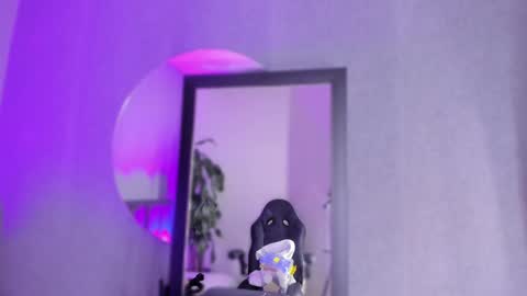 Snapshot of pollybabe_ chatting on February 2025 10:27:02 AM POLLY online show from February 2025 10:27:02 AM