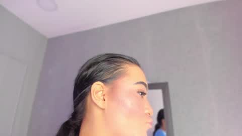 Snapshot of pollybabe_ chatting on September 2025 10:37:01 AM POLLY online show from September 2025 10:37:01 AM