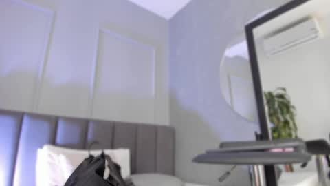 Snapshot of pollybabe_ chatting on September 2025 10:39:02 AM POLLY online show from September 2025 10:39:02 AM