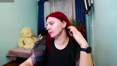 Snapshot of pollygreen chatting on December 2024 09:02:02 AM Olivia online show from December 2024 09:02:02 AM