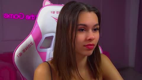 Snapshot of pollylanders chatting on March 2026 08:19:01 AM Polly online show from March 2026 08:19:01 AM