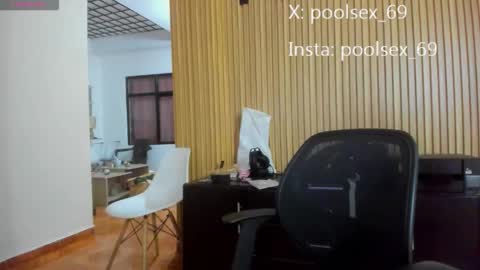 Snapshot of poolsexx_69 chatting on December 2025 12:31:02 AM poolsexx_69 online show from December 2025 12:31:02 AM