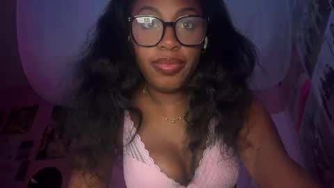 Snapshot of popasprincess chatting on February 2025 03:10:02 AM princess online show from February 2025 03:10:02 AM