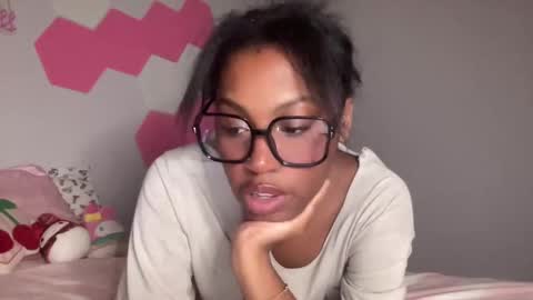 Snapshot of popasprincess chatting on November 2025 01:41:01 AM princess online show from November 2025 01:41:01 AM