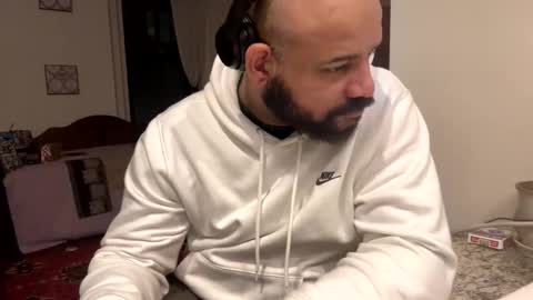 popfizzt online show from November 2025 04:14:02 AM