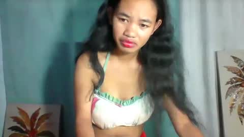 Snapshot of poppy_kelley chatting on May 2026 04:29:01 AM Lilly online show from May 2026 04:29:01 AM