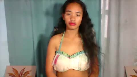 Snapshot of poppy_kelley chatting on May 2026 05:46:02 AM Lilly online show from May 2026 05:46:02 AM