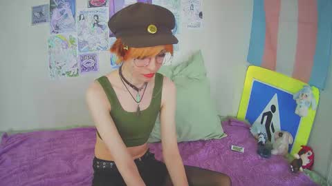 Snapshot of poppyfluffy chatting on March 2026 05:59:02 AM poppyfluffy online show from March 2026 05:59:02 AM