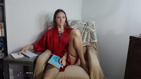 Snapshot of poppyquinn chatting on July 2026 01:34:01 AM PoppyQuinn online show from July 2026 01:34:01 AM