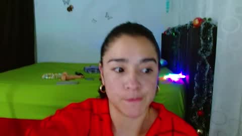 Snapshot of porcelainlux chatting on December 2024 07:08:01 AM porcelainlux online show from December 2024 07:08:01 AM