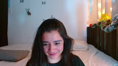 Snapshot of porcelainlux chatting on January 2025 06:30:02 AM porcelainlux online show from January 2025 06:30:02 AM