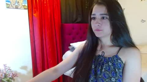 Snapshot of porcelainlux chatting on February 2025 03:45:02 AM porcelainlux online show from February 2025 03:45:02 AM