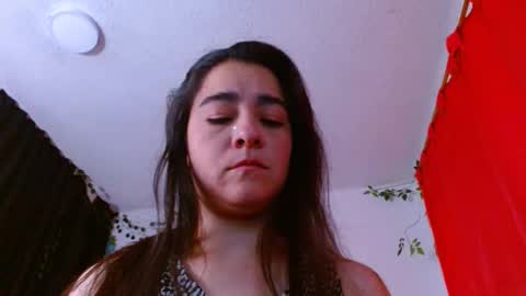 Snapshot of porcelainlux chatting on September 2025 08:14:01 PM porcelainlux online show from September 2025 08:14:01 PM