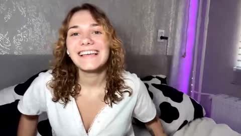 Anna Vdovoch online show from September 2025 07:46:02 AM