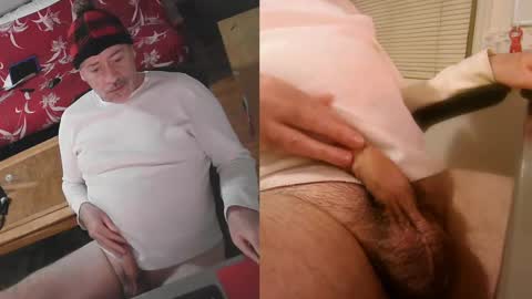 Snapshot of portlandjacob chatting on January 2025 03:00:02 PM portlandjacob online show from January 2025 03:00:02 PM