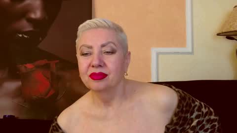 Snapshot of posh_lady chatting on December 2025 09:13:02 PM LADY POSH online show from December 2025 09:13:02 PM