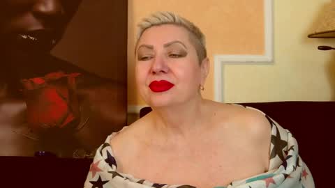 Snapshot of posh_lady chatting on May 2026 08:36:01 PM LADY POSH online show from May 2026 08:36:01 PM