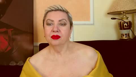 Snapshot of posh_lady chatting on May 2026 07:54:02 PM LADY POSH online show from May 2026 07:54:02 PM