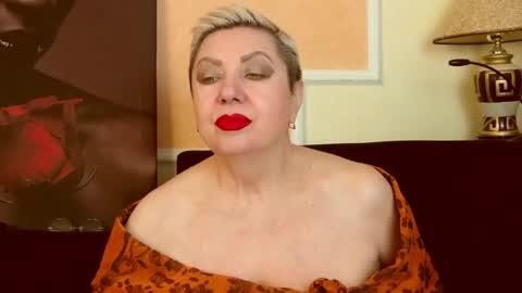Snapshot of posh_lady chatting on May 2026 07:55:02 PM LADY POSH online show from May 2026 07:55:02 PM