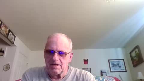 potato_chipz70 online show from December 2025 03:17:01 PM