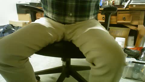 Snapshot of poundtownusa2016 chatting on February 2025 07:19:02 PM ConchilDog online show from February 2025 07:19:02 PM