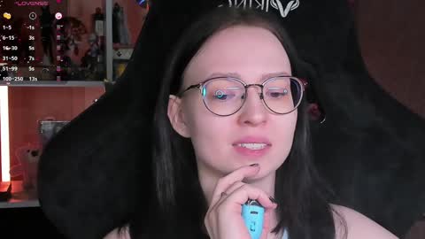 Snapshot of power_robynn chatting on April 2026 04:40:02 PM Robyn online show from April 2026 04:40:02 PM