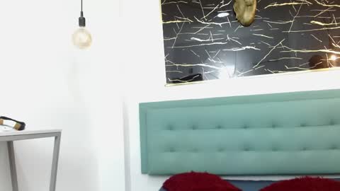   online show from April 2026 03:57:01 AM