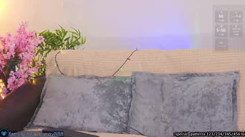 Snapshot of powerrr_ chatting on February 2025 10:15:02 AM Lola online show from February 2025 10:15:02 AM