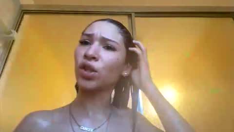 Snapshot of pr3ttynperla chatting on November 2025 09:35:02 PM pr3ttynperla online show from November 2025 09:35:02 PM