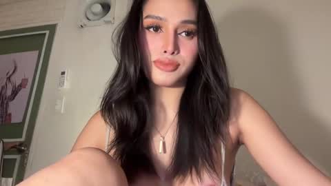 Oh my Amber online show from December 2024 11:07:01 PM