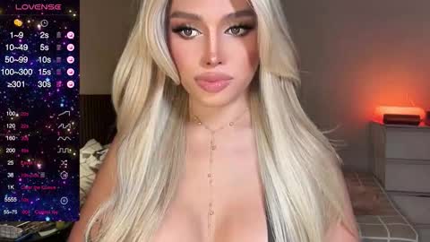 Oh my Amber online show from October 2025 11:27:02 PM