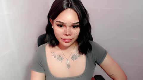 MAXXINE online show from January 2025 12:47:02 PM