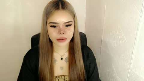 MAXXINE online show from February 2025 05:15:01 AM