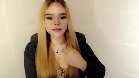 Snapshot of preciousangel69xxx chatting on January 2026 02:58:02 AM MAXXINE online show from January 2026 02:58:02 AM