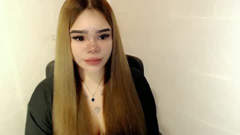 Snapshot of preciousangel69xxx chatting on February 2026 04:43:02 AM MAXXINE online show from February 2026 04:43:02 AM