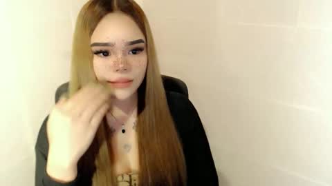 Snapshot of preciousangel69xxx chatting on March 2026 05:30:01 AM MAXXINE online show from March 2026 05:30:01 AM