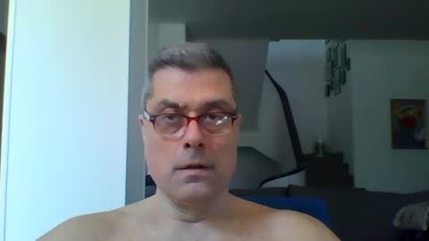 Snapshot of prendimisubito chatting on March 2026 09:37:01 AM prendimisubito online show from March 2026 09:37:01 AM