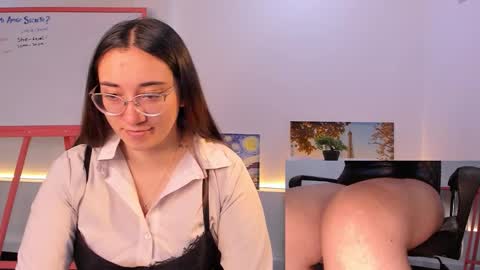 Camila  online show from November 2025 12:05:02 PM