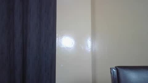 Essy online show from December 2025 07:53:02 PM