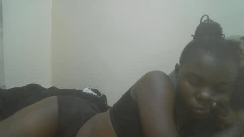 prettiest_doll online show from December 2025 10:17:02 PM