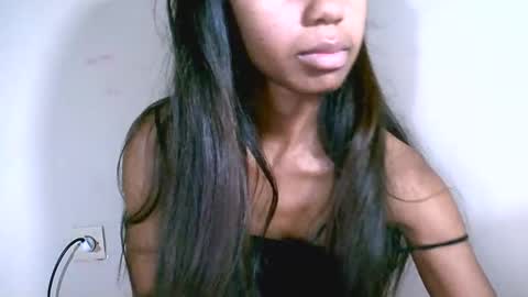 prettiethalia online show from February 2026 07:09:01 PM