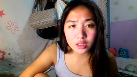 pretty_am online show from November 2025 06:18:02 PM