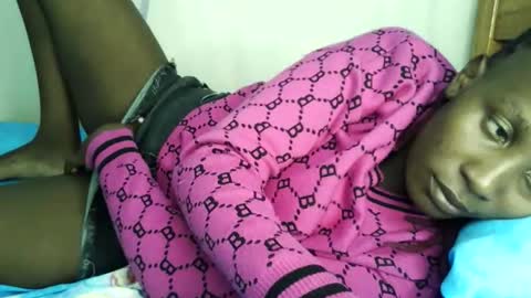 Snapshot of pretty_ass07 chatting on April 2026 05:55:01 AM pretty_ass07 online show from April 2026 05:55:01 AM