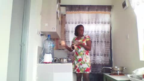 Snapshot of pretty_beib chatting on September 2025 07:32:01 AM Karol online show from September 2025 07:32:01 AM