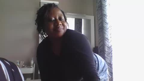 Snapshot of pretty_bums chatting on March 2025 12:54:02 PM chichi online show from March 2025 12:54:02 PM