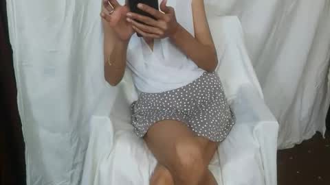 Snapshot of pretty_cat1 chatting on October 2025 08:18:02 PM pretty_cat1 online show from October 2025 08:18:02 PM