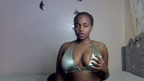pretty_daina3 online show from April 2026 09:32:01 PM
