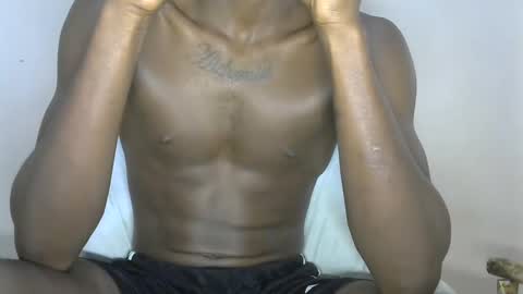 Snapshot of pretty_dollx01 chatting on March 2025 04:30:02 AM Pretty dollx01 online show from March 2025 04:30:02 AM